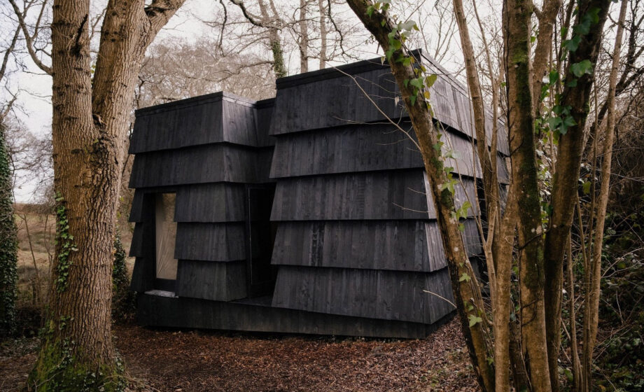 Bather's Cabin : une architecture minimaliste dédiée au rituel du bain