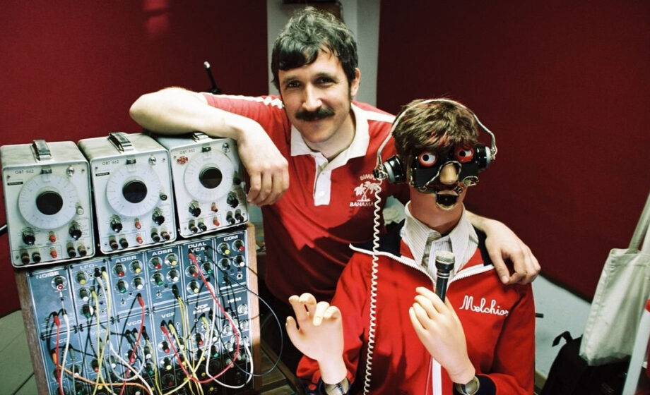 Forever Pavot : quand des automates bricolés font chanter ses synthétiseurs