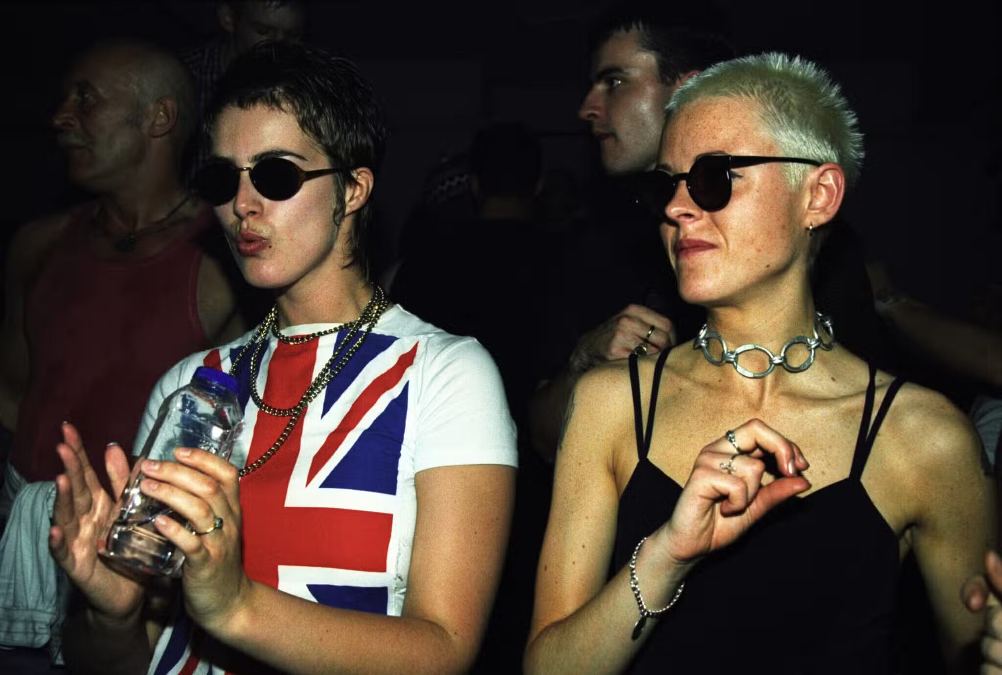 Les années 1990 en argentique, chronique d’une décennie à vif