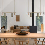 Coil + Drift : quand le mobilier se dessine à la lumière rasante