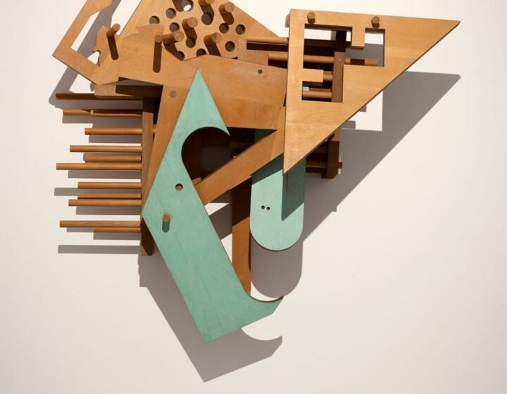 Frank Stella : Ses Géométries Jubilatoires Investissent les Plus Grands Espaces d'Exposition