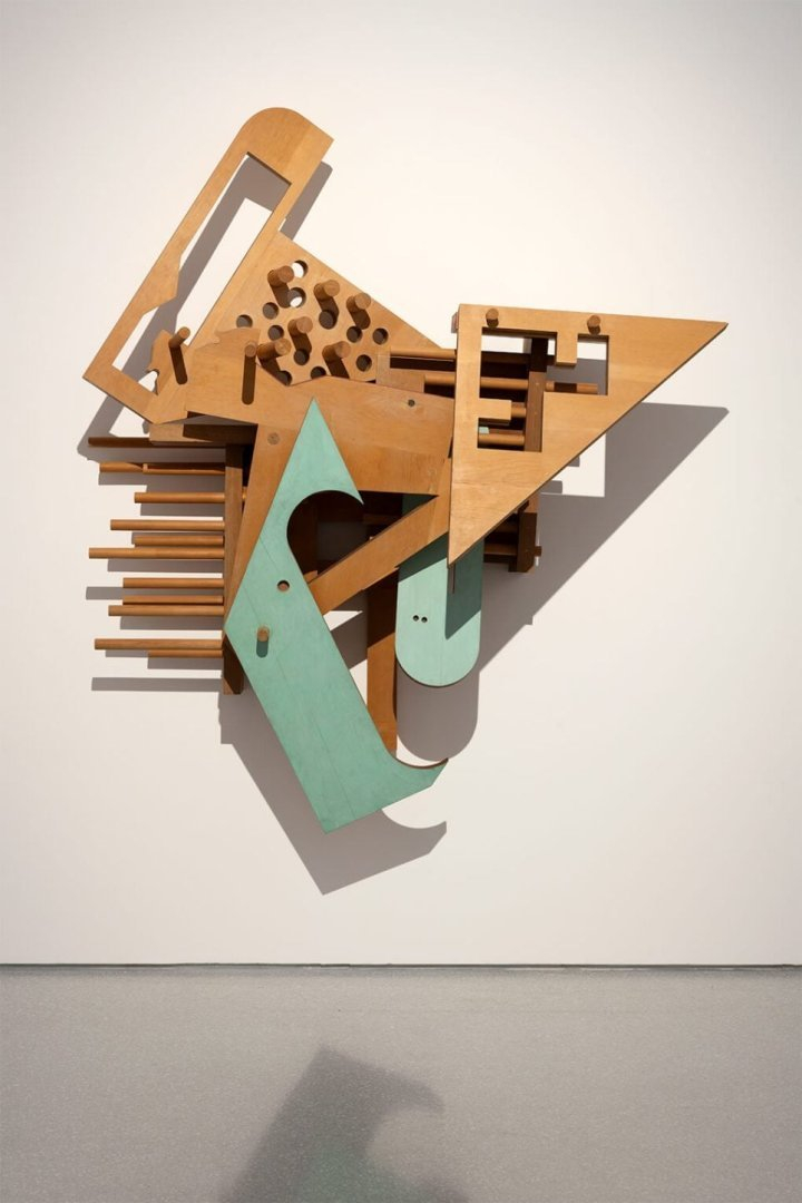 Frank Stella : Ses Géométries Jubilatoires Investissent les Plus Grands Espaces d'Exposition